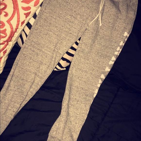 Victoria secrets pink sweatpants (XS) - Picture 1 of 3
